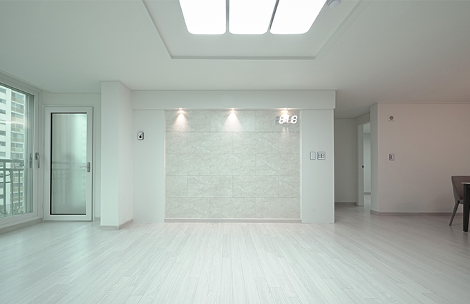 Charming White Concept Apartment in Uijeongbu