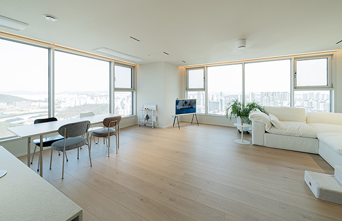 스텐 냉장고와 어울리는 주방가구, 인플루언서 까사드제리의 44평 아파트 리모델링