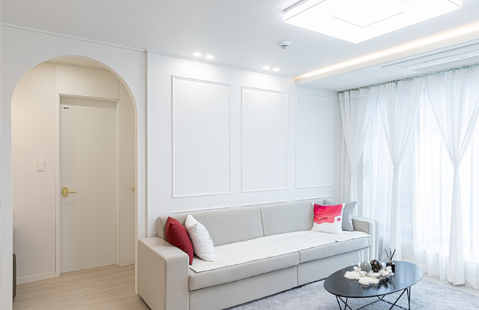 Simplistic White Interior Creating a Spacious Feel