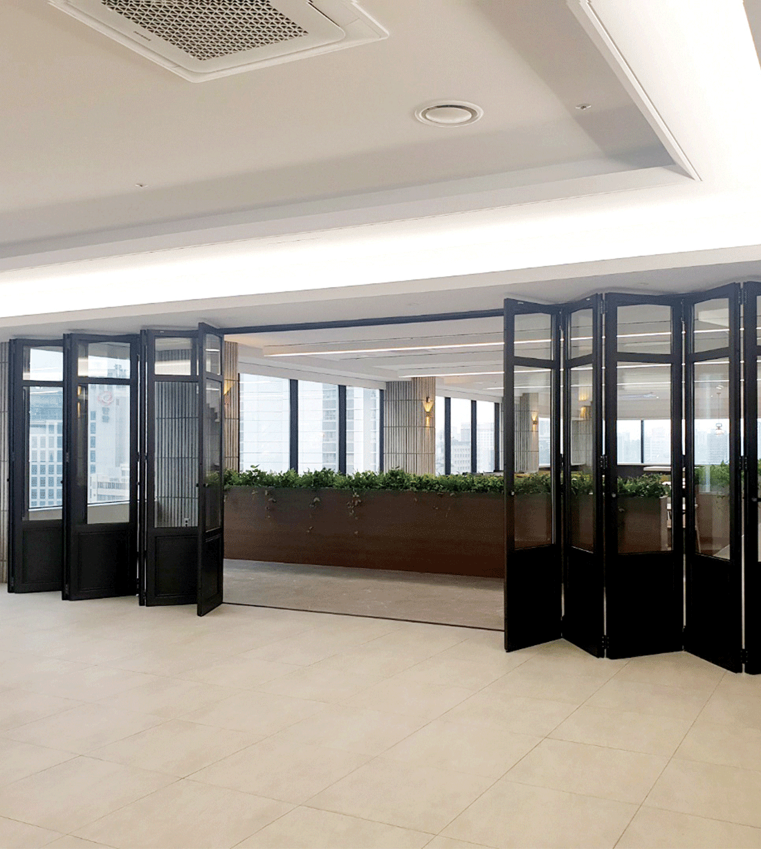 Folding Door / Panel Type