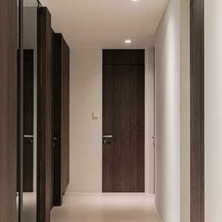A 60-square-meter apartment interior completed with a layout that harmonizes spaciousness and a serene design.